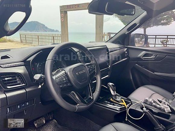 ~BEYAZ~ 8000 KM'DE 20 KDV'Lİ BOYASIZ İLK ELDEN V-CROSS