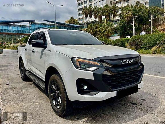 ~BEYAZ~ 8000 KM'DE 20 KDV'Lİ BOYASIZ İLK ELDEN V-CROSS