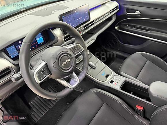 2023 JEEP AVENGER ELEKTİRİK HATASIZ BOYASIZ TRAMERSİZ !!!