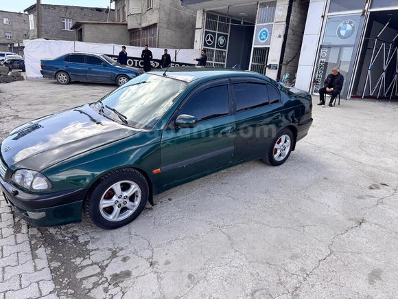 Sahibinden Toyota Avensis 2.0 Sol 1999 Model