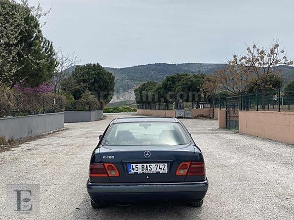 ŞEN OTOMOTİV'den MERCEDES-BENZ E200 VİZE YENİ