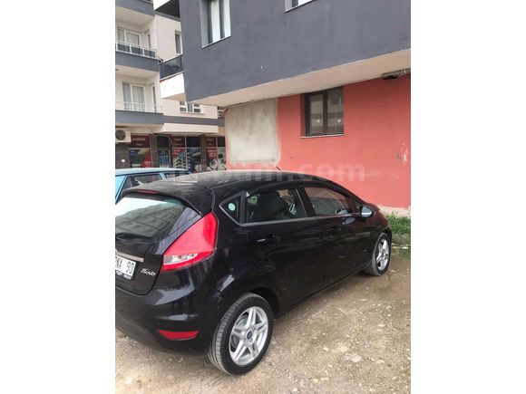 Sahibinden Ford Fiesta 1.4 TDCi Titanium 2011 Model 