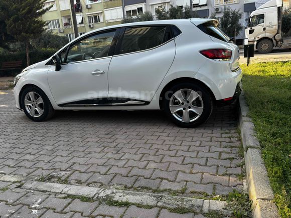 Galeriden Renault Clio 1.5 dCi Touch 2013 Model Antalya