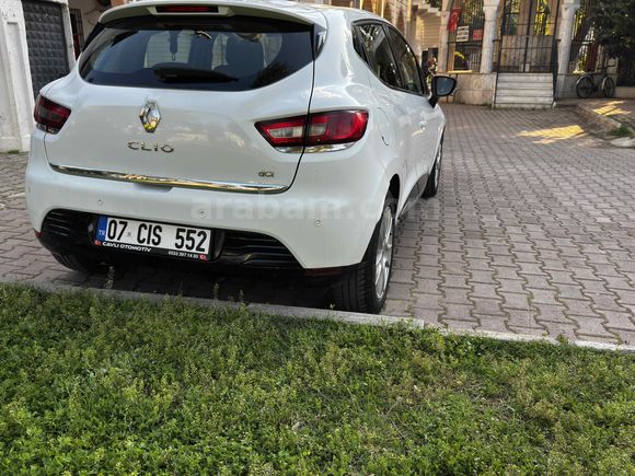 Galeriden Renault Clio 1.5 dCi Touch 2013 Model Antalya