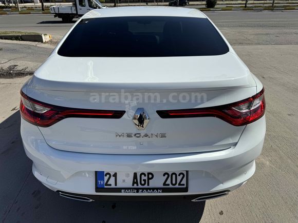Sahibinden Renault Megane 1.3 TCe Icon 2024 Model 