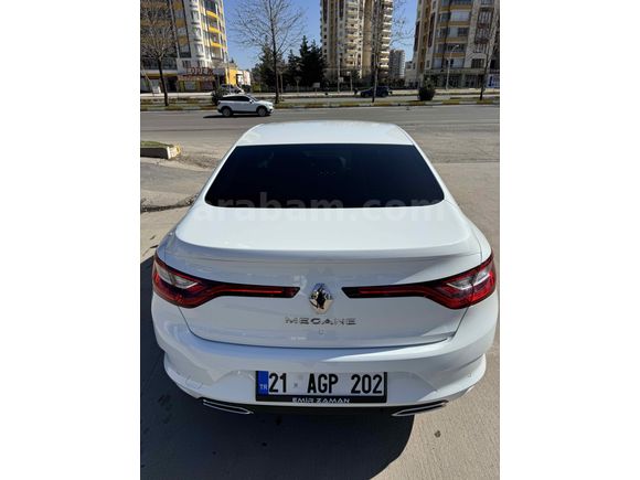 Sahibinden Renault Megane 1.3 TCe Icon 2024 Model 