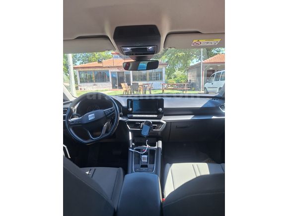 DEFNE OTOMOTİVDEN SATILIK SEAT LEON 1.0 e-TSI KIRMIZI RENK