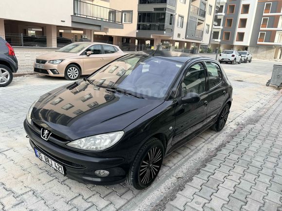 Galeriden Peugeot 206 1.4 XT 2005 Model Manisa