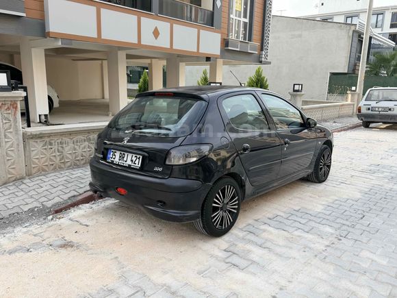 Galeriden Peugeot 206 1.4 XT 2005 Model Manisa
