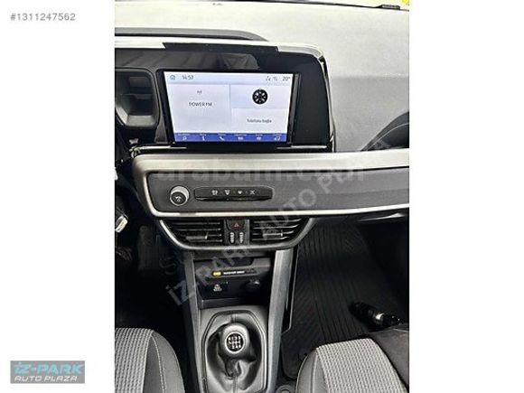 İZ-PARK AUTO 2025 TRANSİT COURİER 1.5 TREND .13.000 HATASIZ KDV