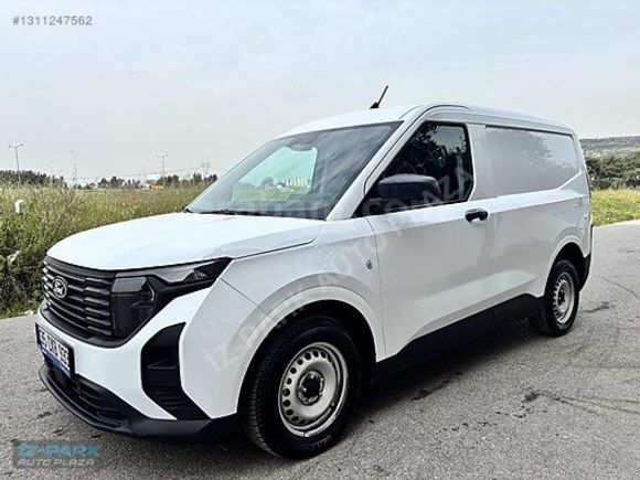 İZ-PARK AUTO 2025 TRANSİT COURİER 1.5 TREND .13.000 HATASIZ KDV