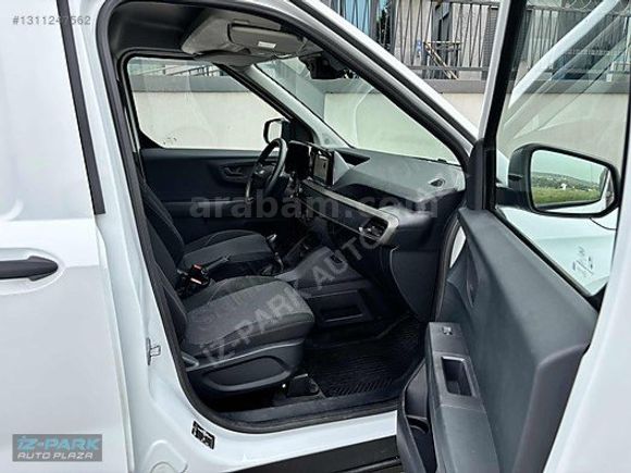 İZ-PARK AUTO 2025 TRANSİT COURİER 1.5 TREND .13.000 HATASIZ KDV