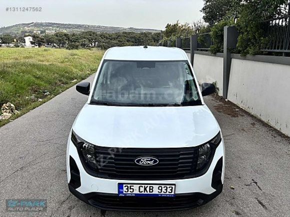 İZ-PARK AUTO 2025 TRANSİT COURİER 1.5 TREND .13.000 HATASIZ KDV