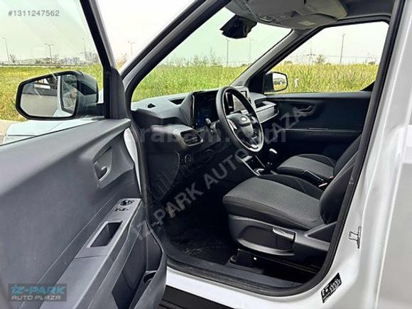 İZ-PARK AUTO 2025 TRANSİT COURİER 1.5 TREND .13.000 HATASIZ KDV
