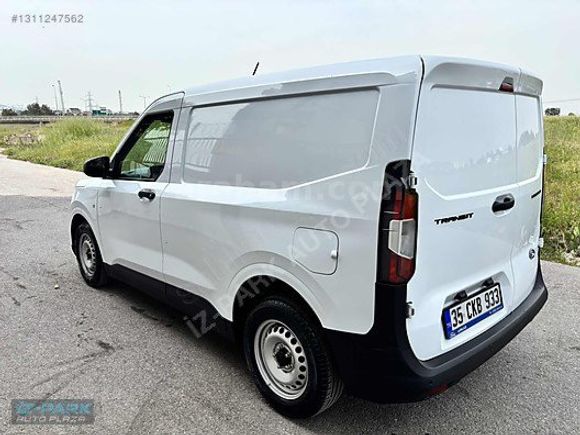 İZ-PARK AUTO 2025 TRANSİT COURİER 1.5 TREND .13.000 HATASIZ KDV