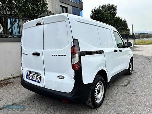 İZ-PARK AUTO 2025 TRANSİT COURİER 1.5 TREND .13.000 HATASIZ KDV