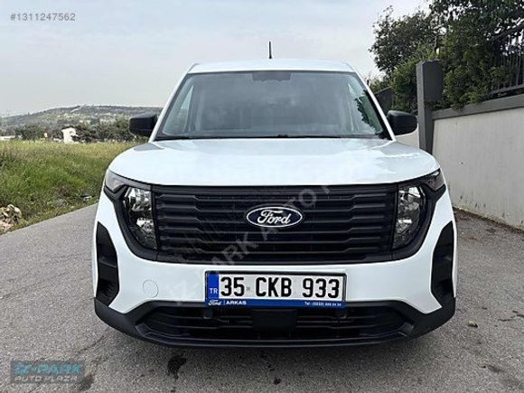 İZ-PARK AUTO 2025 TRANSİT COURİER 1.5 TREND .13.000 HATASIZ KDV