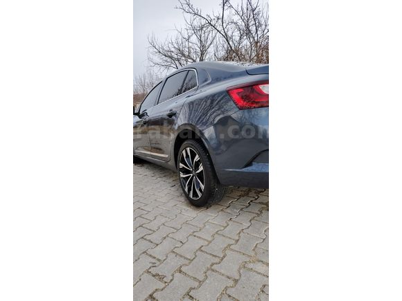 Sahibinden Renault Megane 1.3 TCe Touch 2023 Model