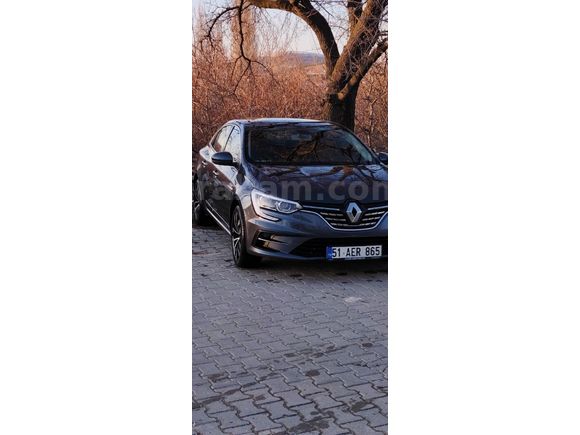 Sahibinden Renault Megane 1.3 TCe Touch 2023 Model