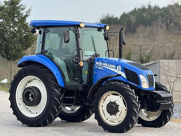 ARICI GALERİ'den N.H TD90D POWERSHUTTLE KLİMA KABİN TERTEMİZZZ