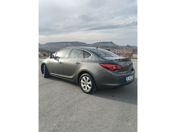 Opel Astra 2017 Edition plus l