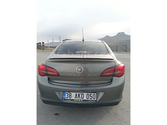 Opel Astra 2017 Edition plus l