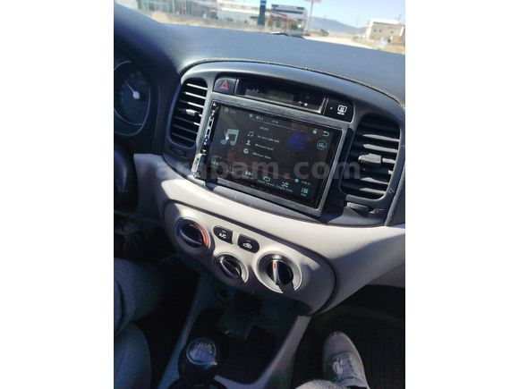 Sahibinden Hyundai Accent Era 1.5 CRDi-VGT Eco 2009 Model  210.000 km Gri (Gümüş)