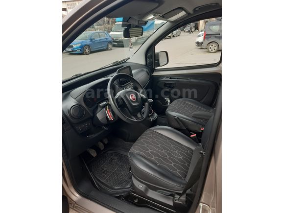 Sahibinden Fiat Fiorino Combi 1.4 Fire Premio 2023 Model 