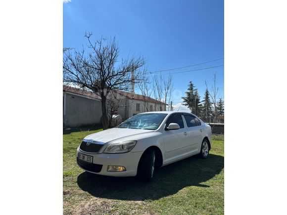 Sahibinden Skoda Octavia 1.6 TDI Ambiente 2011 Model  197.500 km Beyaz
