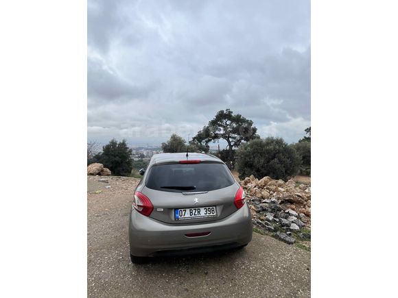 Sahibinden Peugeot 208 1.6 VTi Allure 2012 Model 
