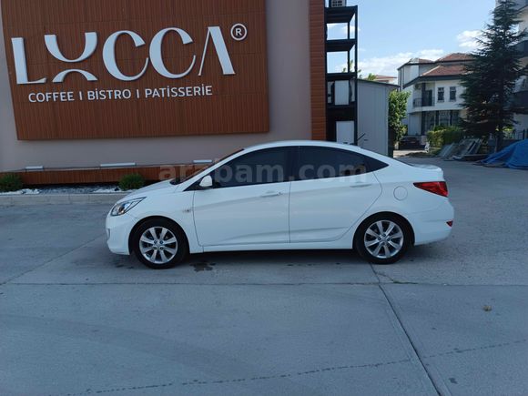 Sahibinden Hyundai Accent Blue 1.6 CRDI Mode Plus 2015 Model 