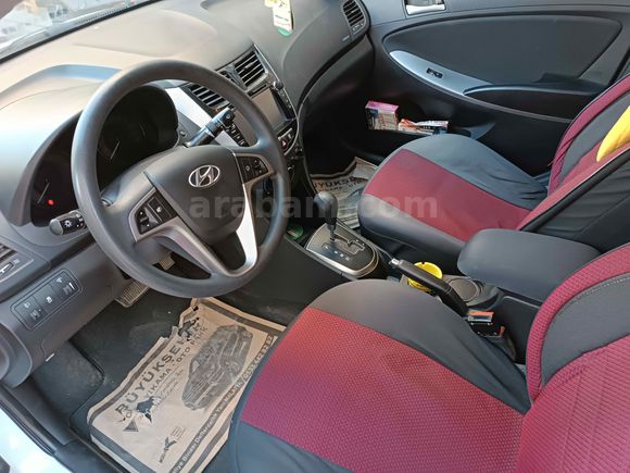 Sahibinden Hyundai Accent Blue 1.6 CRDI Mode Plus 2015 Model 