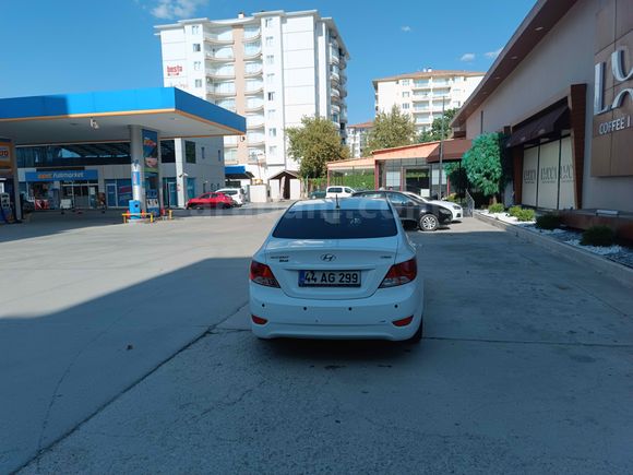 Sahibinden Hyundai Accent Blue 1.6 CRDI Mode Plus 2015 Model 