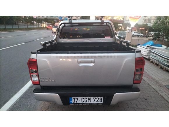 Sahibinden Isuzu D-Max 2.5 4x2 2013 Model.   pazarlık payı vardır.