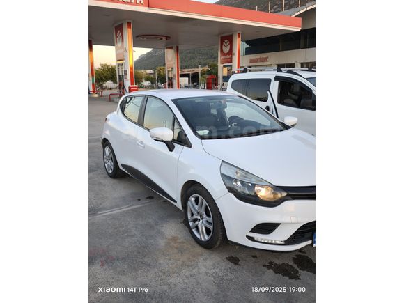 Sahibinden Renault Clio 1.5 dCi Joy 2017 Model  150.000 km Beyaz