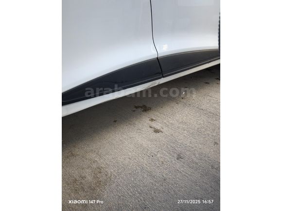 Sahibinden Renault Clio 1.5 dCi Joy 2017 Model  150.000 km Beyaz