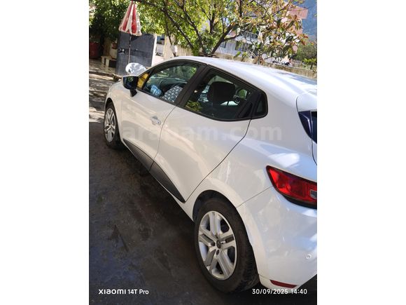 Sahibinden Renault Clio 1.5 dCi Joy 2017 Model  150.000 km Beyaz