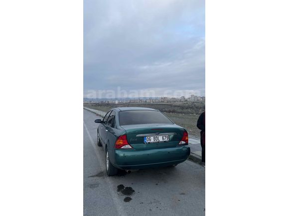 Sahibinden Ford Focus 1.6 Ghia 2001 Model 