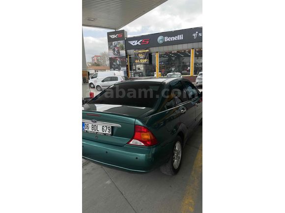 Sahibinden Ford Focus 1.6 Ghia 2001 Model 