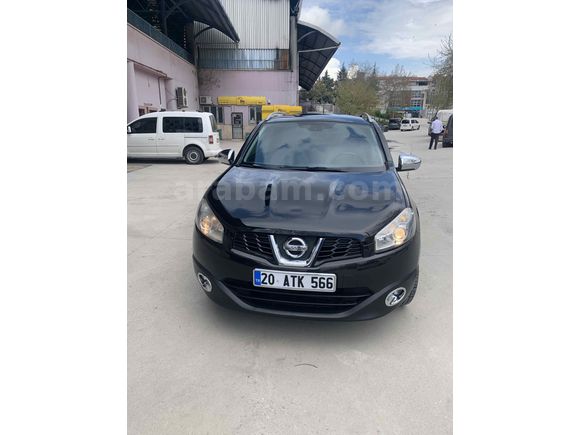 Sahibinden Nissan Qashqai 1.5 dCi Black Edition 2012 Model 