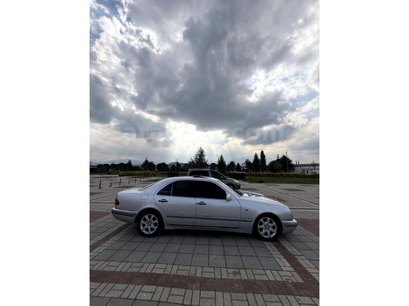 Sahibinden Mercedes - Benz E 200 Elegance 1996 Model