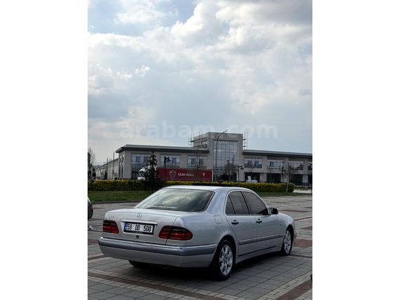 Sahibinden Mercedes - Benz E 200 Elegance 1996 Model