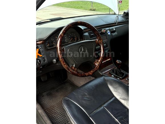 Sahibinden Mercedes - Benz E 200 Elegance 1996 Model