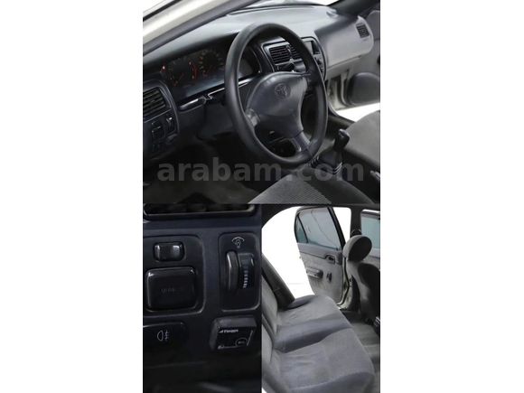 Efsane kasa Corolla GLİ satışta