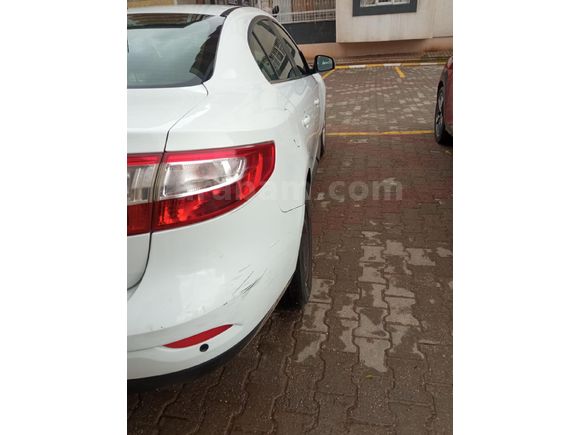 Sahibinden Renault Fluence 1.6 Business 2012 Model  217.000 km Beyaz