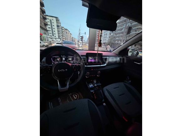 Sahibinden Kia Stonic 1.0 T-GDI Elegance Plus 2024 Model 