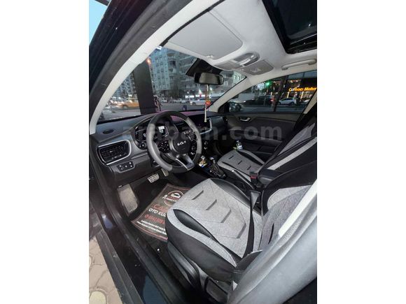 Sahibinden Kia Stonic 1.0 T-GDI Elegance Plus 2024 Model 