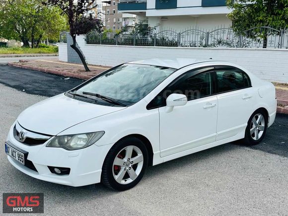 GMS MOTORS'DAN BAKIMLI-BEYAZ RENK-CİVİC