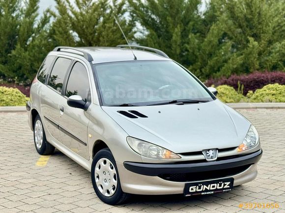 GÜNDÜZ GALERİDEN BAKIMLI HATASIZ AİLE ARACI
