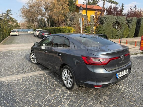 Renault Megane Düşük KM Özel Paket Temiz Araç